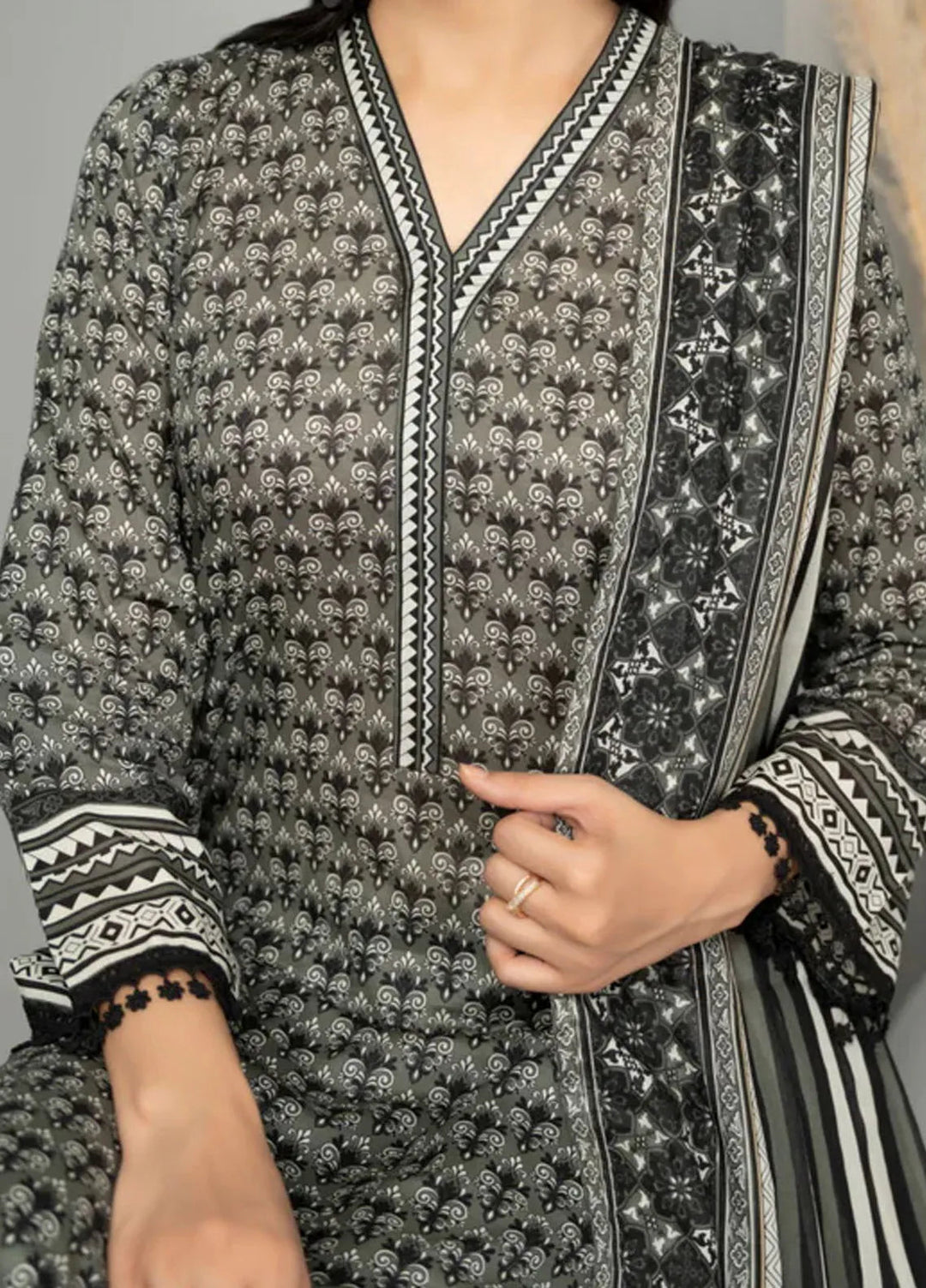 Sufinas By VS Textile Black And White Printed Lawn Suit Unstitched 3 Piece VS24S D-514 - Summer Collection
