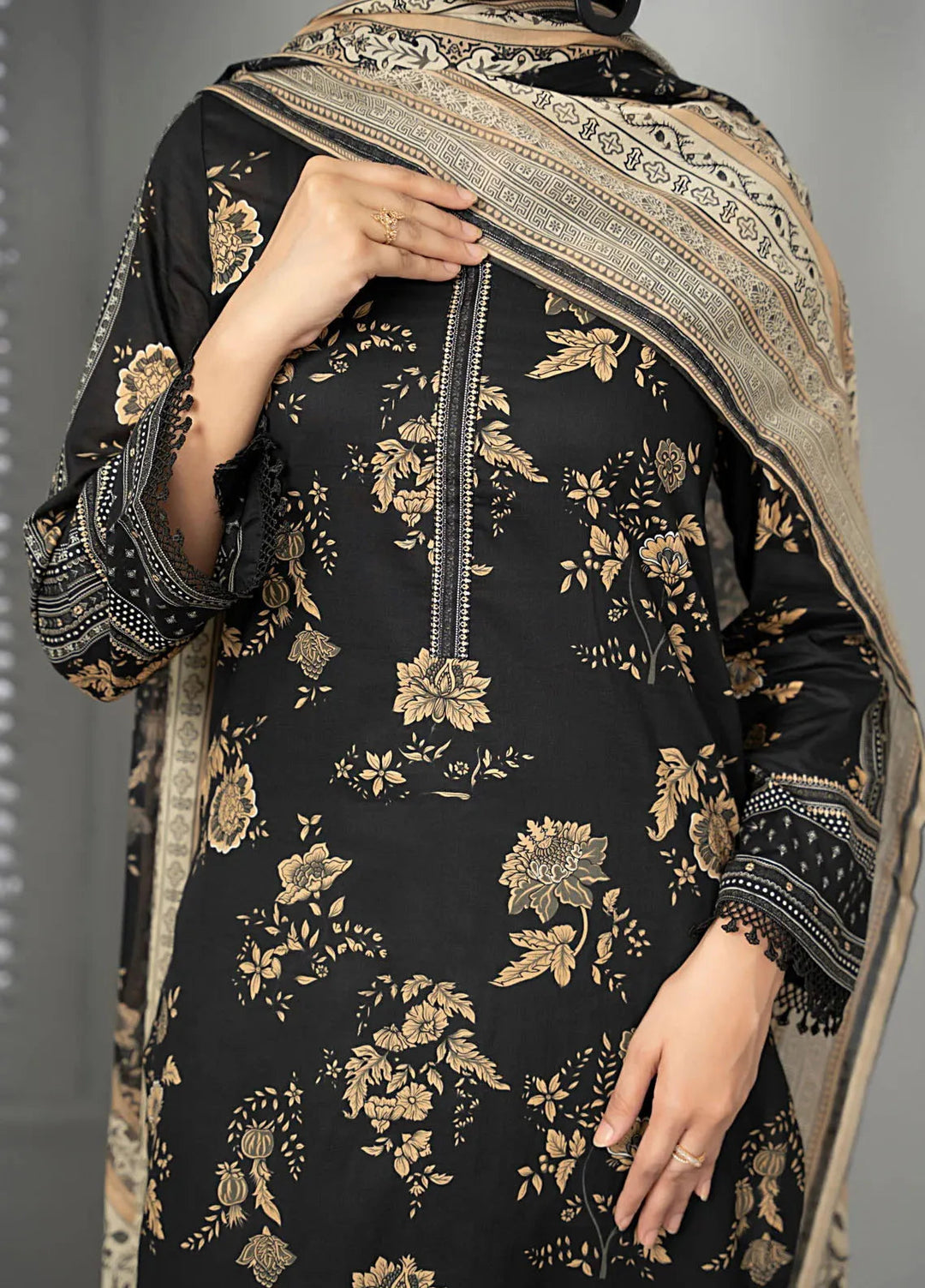 Sufinas By VS Textile Black And White Printed Lawn Suit Unstitched 3 Piece VS24S D-516 - Summer Collection