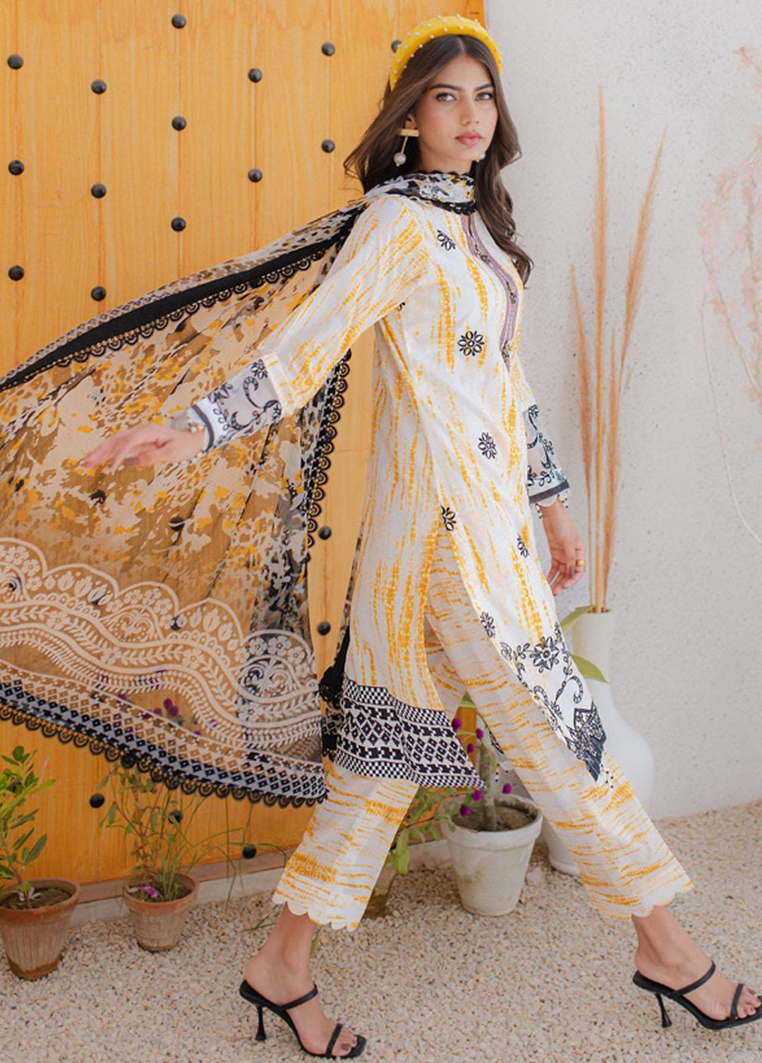 Sunshine Bloom By Al Zohaib Embroidered Cambric Suits Unstitched 3 Piece AZ23PK 06 - Winter Collection