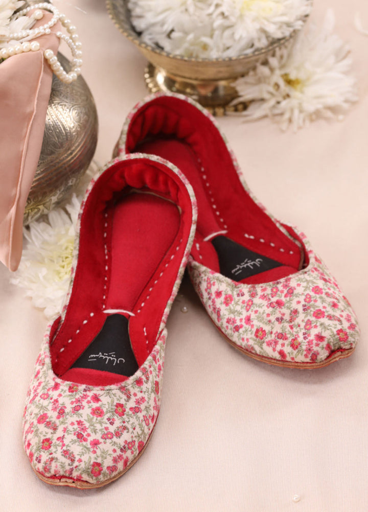 Surkhab by Saheliyan Women Khussa Mehwar