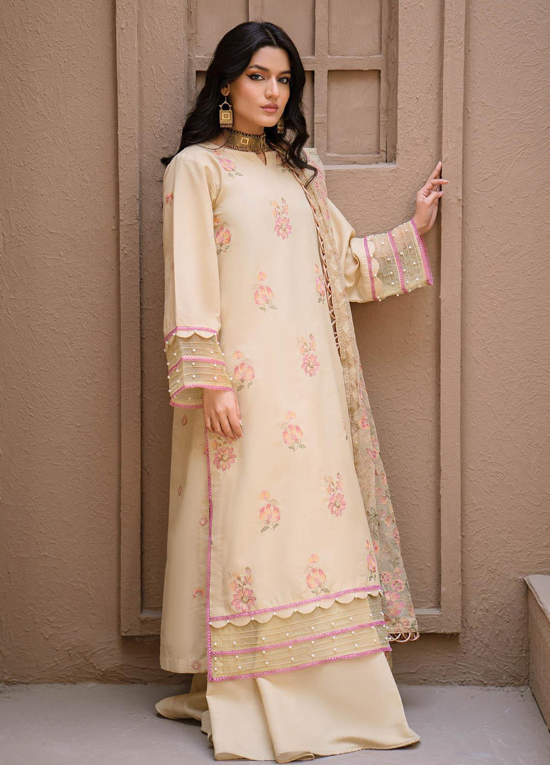 Surmai By Humdum Embroidered Lawn Suits Unstitched 3 Piece HD23S D-7 - Summer Collection