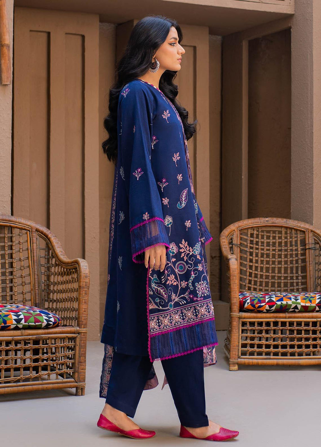 Surmai By Humdum Embroidered Lawn Suits Unstitched 3 Piece HD23S D-9 - Summer Collection