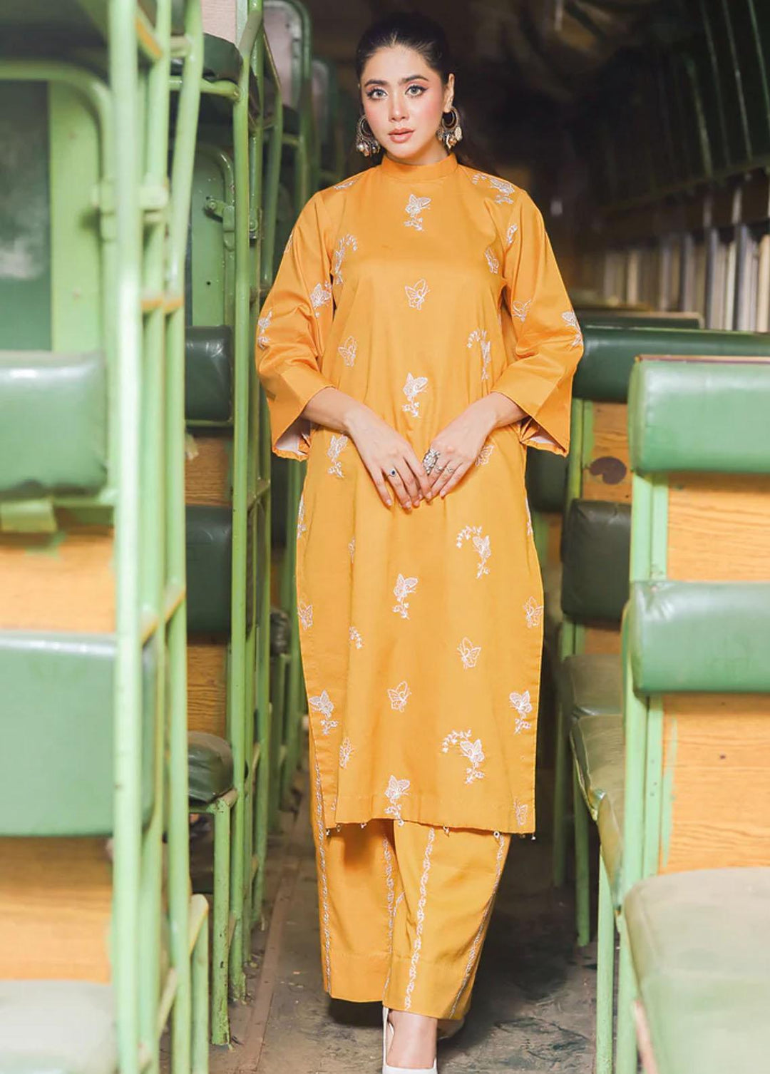 Surmai Pret Embroidered Lawn 2 Piece Suit SUR23CP SULP-06-VOL-05