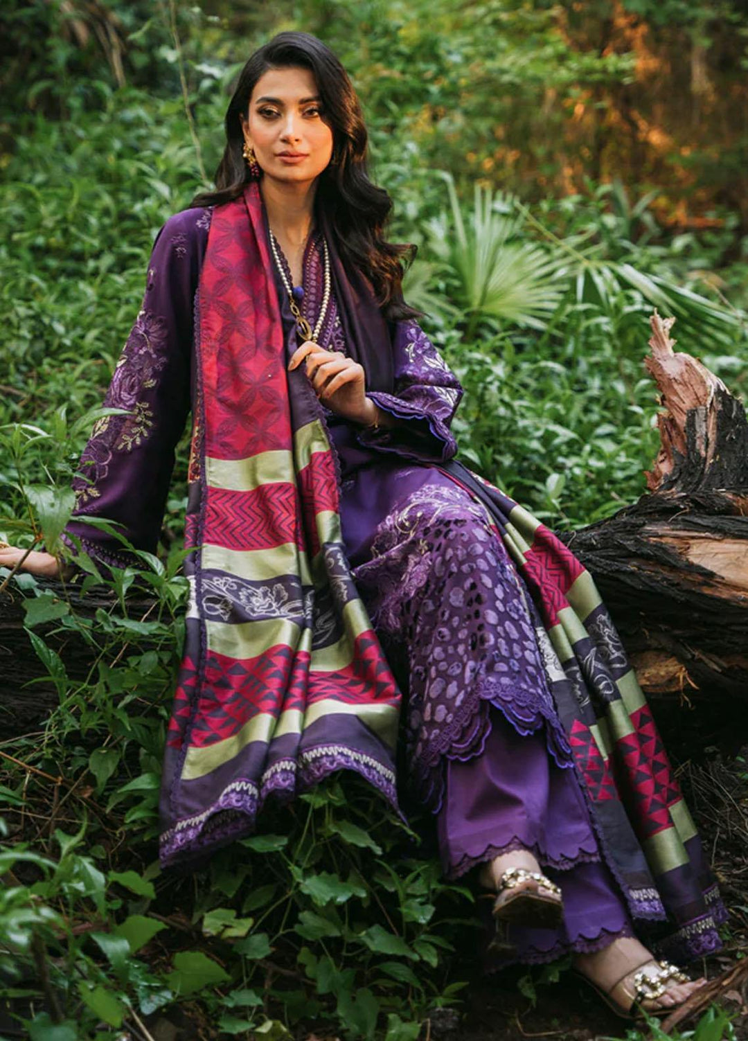 Sable Vogue Embroidered Karandi Suits Unstitched 3 Piece SV23WU SWC-08-23 - Winter Collection