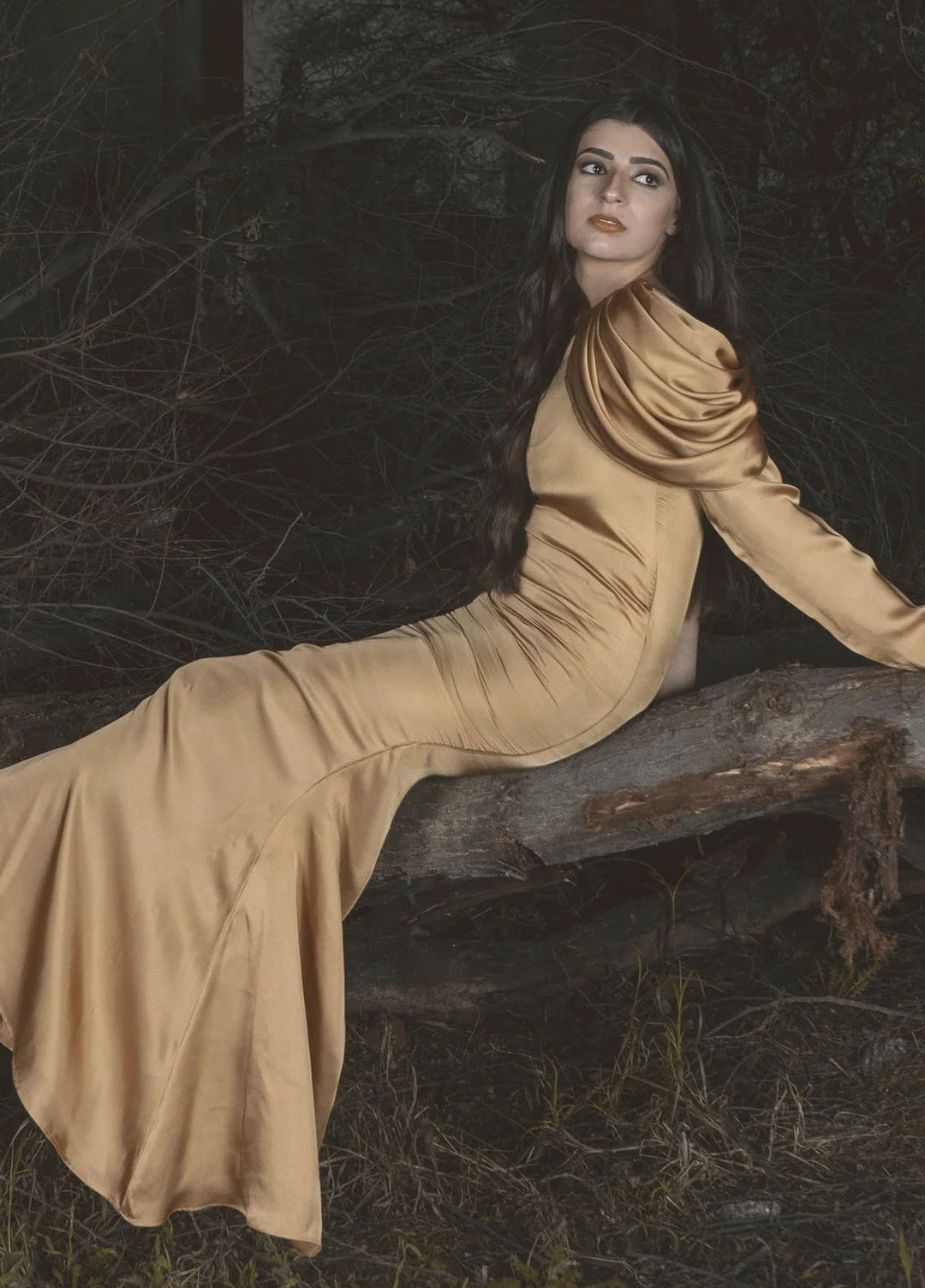 Syah Pret Western Suit Golden Fish Maxi