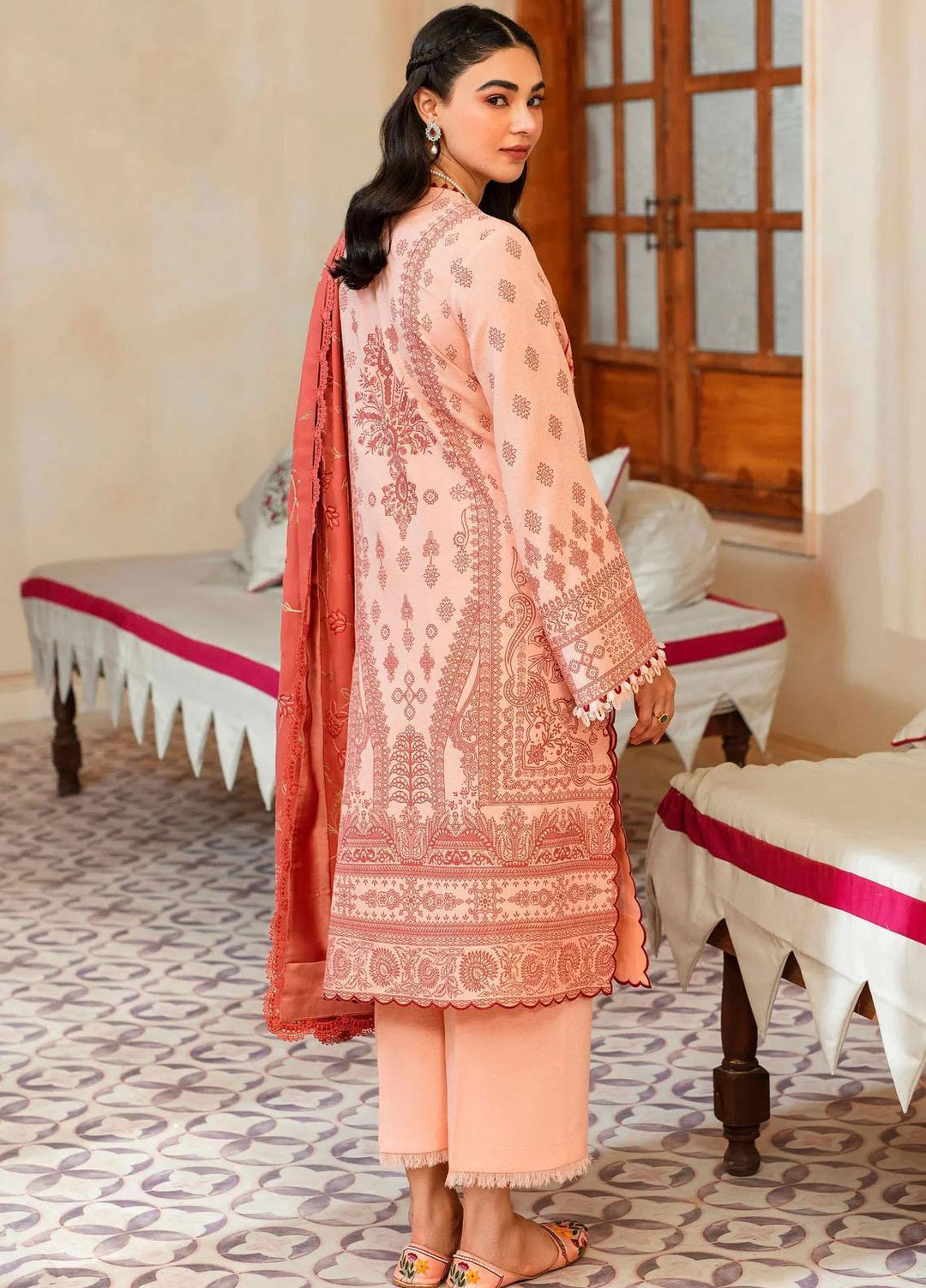 Taabeer By Seran Embroidered Karandi Suits Unstitched 3 Piece SRN23T Aabroo - Luxury Collection