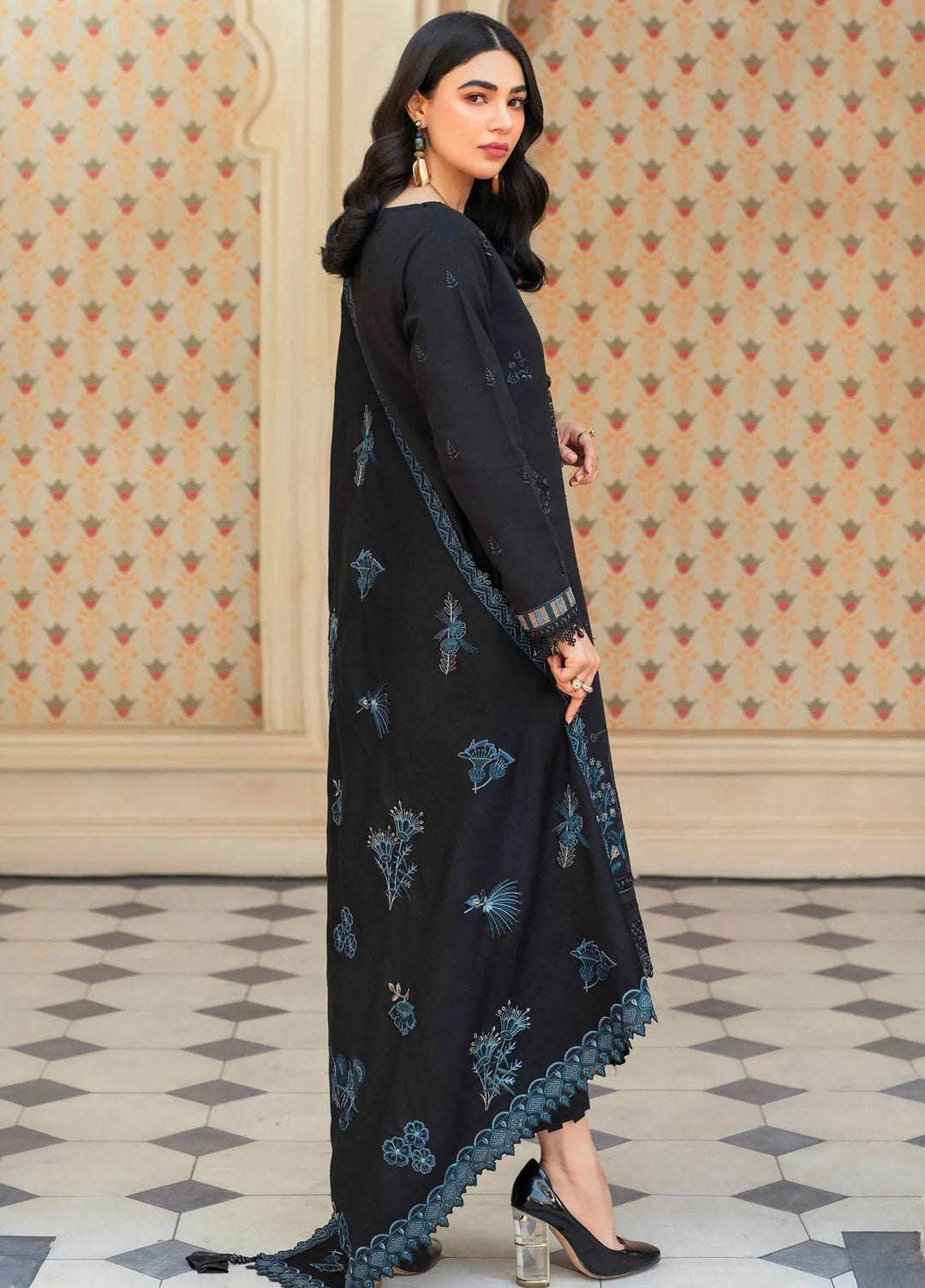 Taabeer By Seran Embroidered Khaddar Suits Unstitched 3 Piece SRN23T Ulfat - Luxury Collection