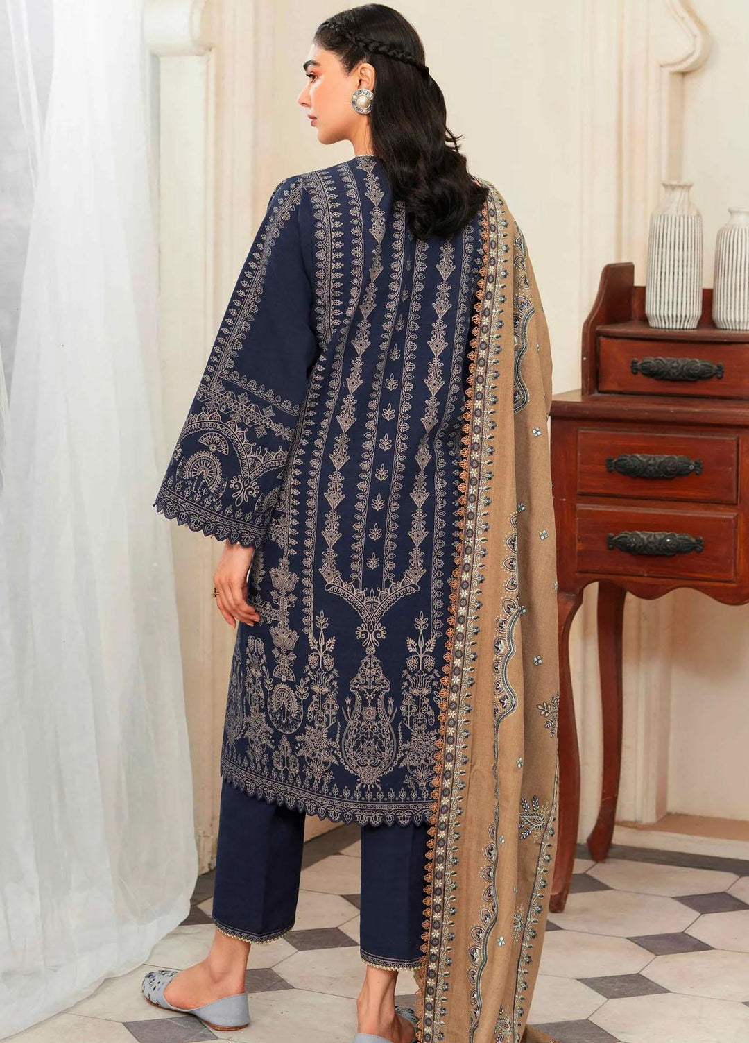 Taabeer By Seran Embroidered Khaddar Suits Unstitched 3 Piece SRN23T Riwayat - Luxury Collection