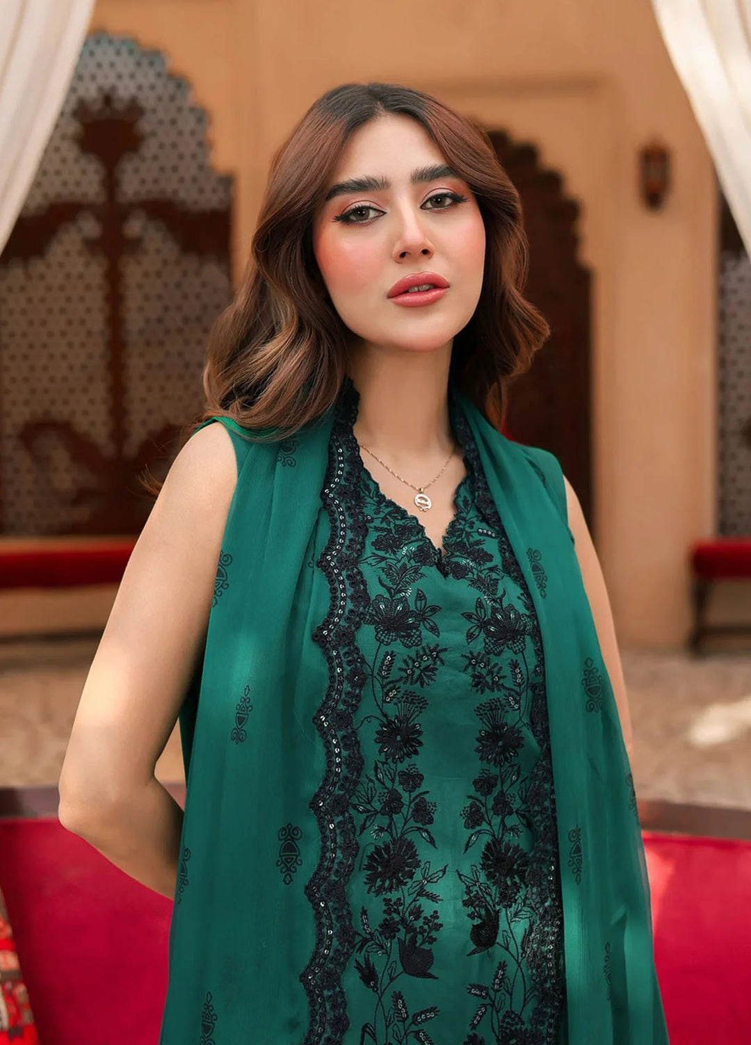 Tabeer by Mariam Malik London Pret Embroidered Lawn 3 Piece Suit In-Carnet