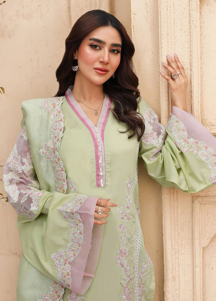 Tabeer by Mariam Malik London Pret Embroidered Lawn 3 Piece Suit Sabahat