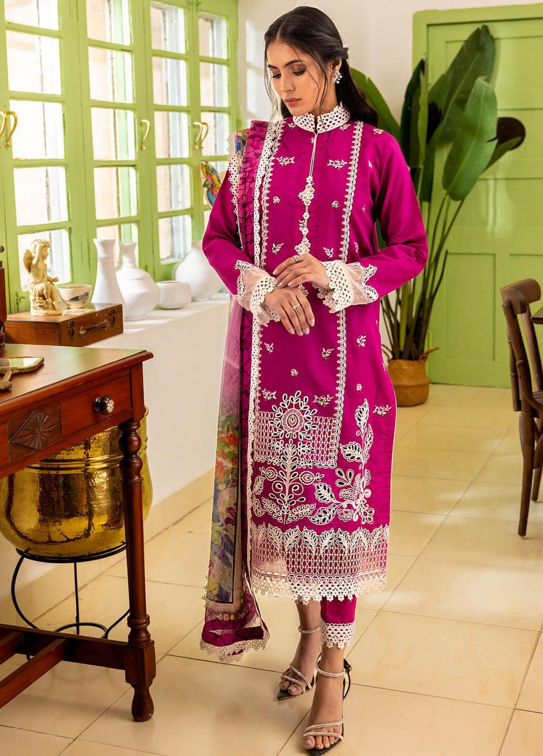 Tabeer By Roheenaz Embroidered Lawn Suits Unstitched 3 Piece RNZ23T RNZ23-01-A Muskaan - Summer Collection