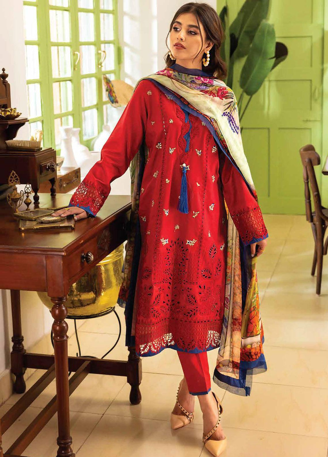 Tabeer By Roheenaz Embroidered Lawn Suits Unstitched 3 Piece RNZ23T RNZ23-01-B Shiza - Summer Collection