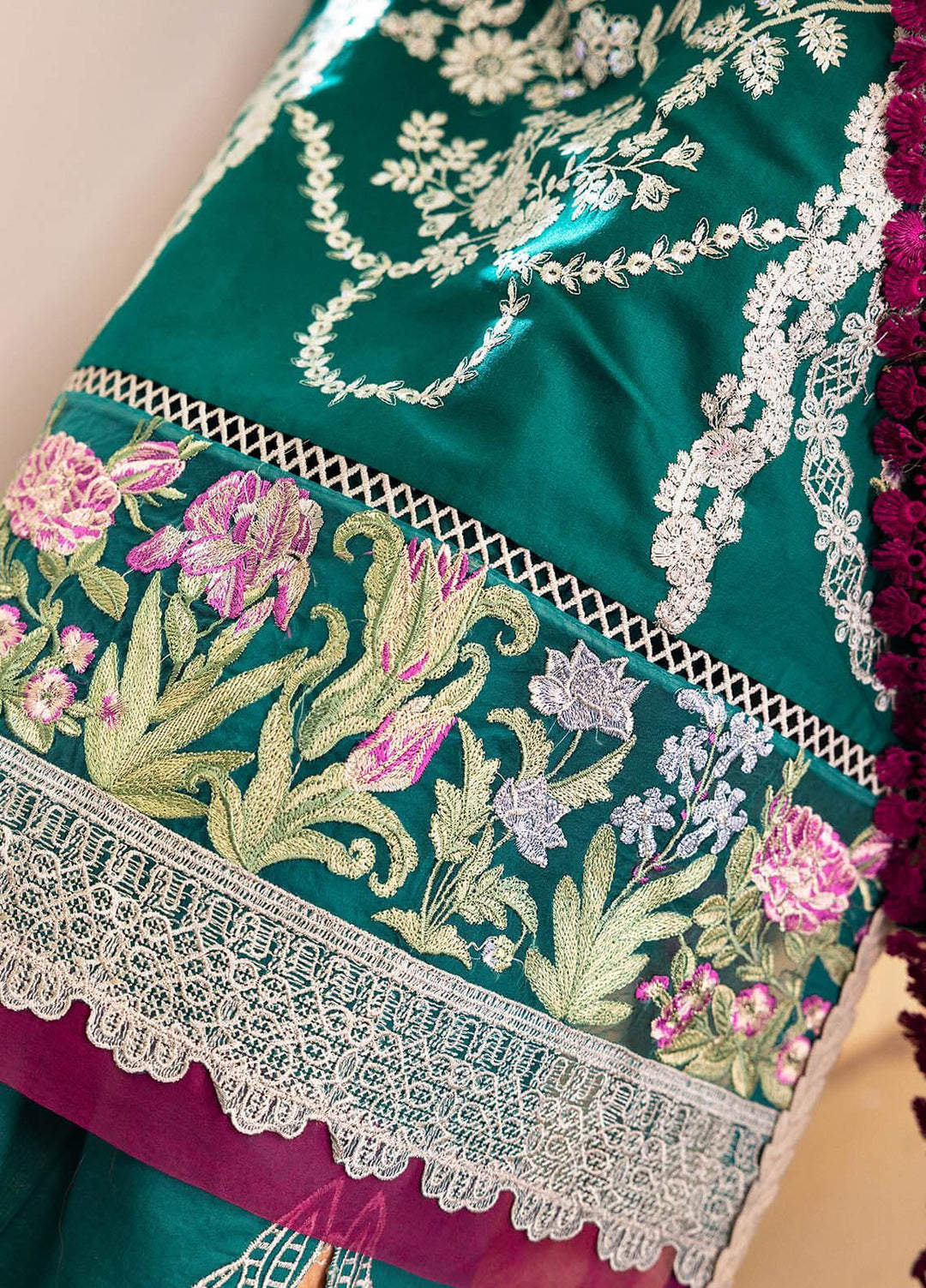 Tabeer By Roheenaz Embroidered Lawn Suits Unstitched 3 Piece RNZ23T RNZ23-06-B Nargis - Summer Collection