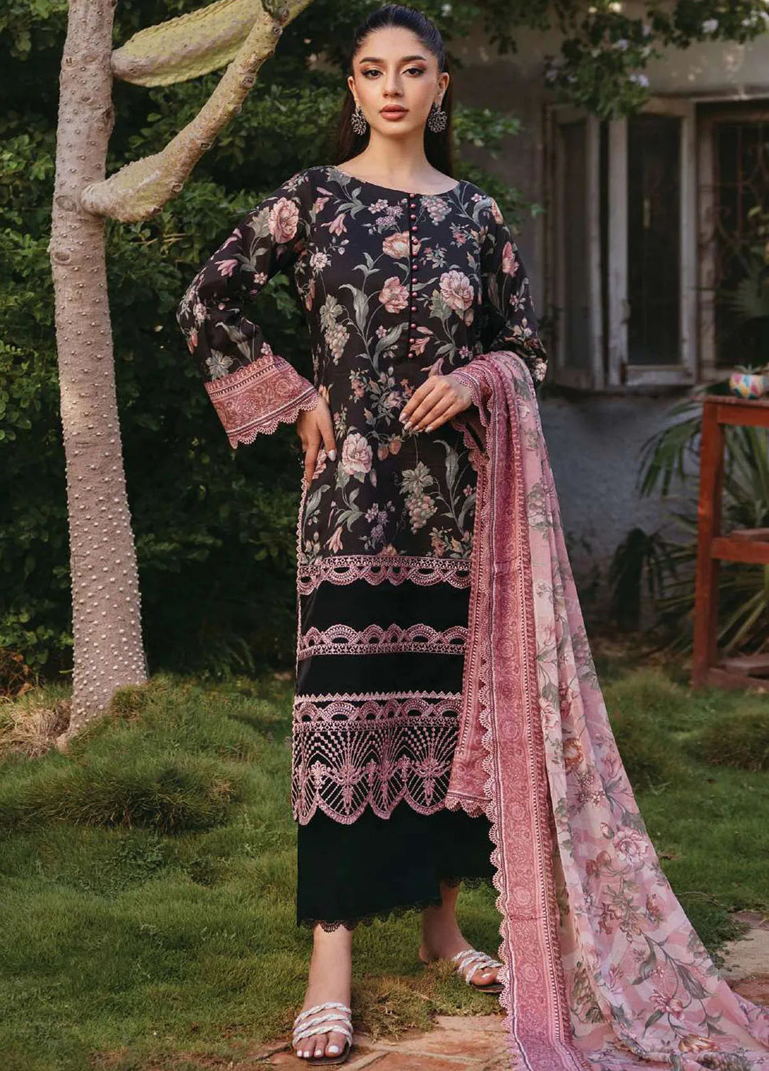 Tahra by Zainab Chottani Embroidered Lawn Suit Unstitched 3 Piece ZC24T 1A Ryma - Summer Collection