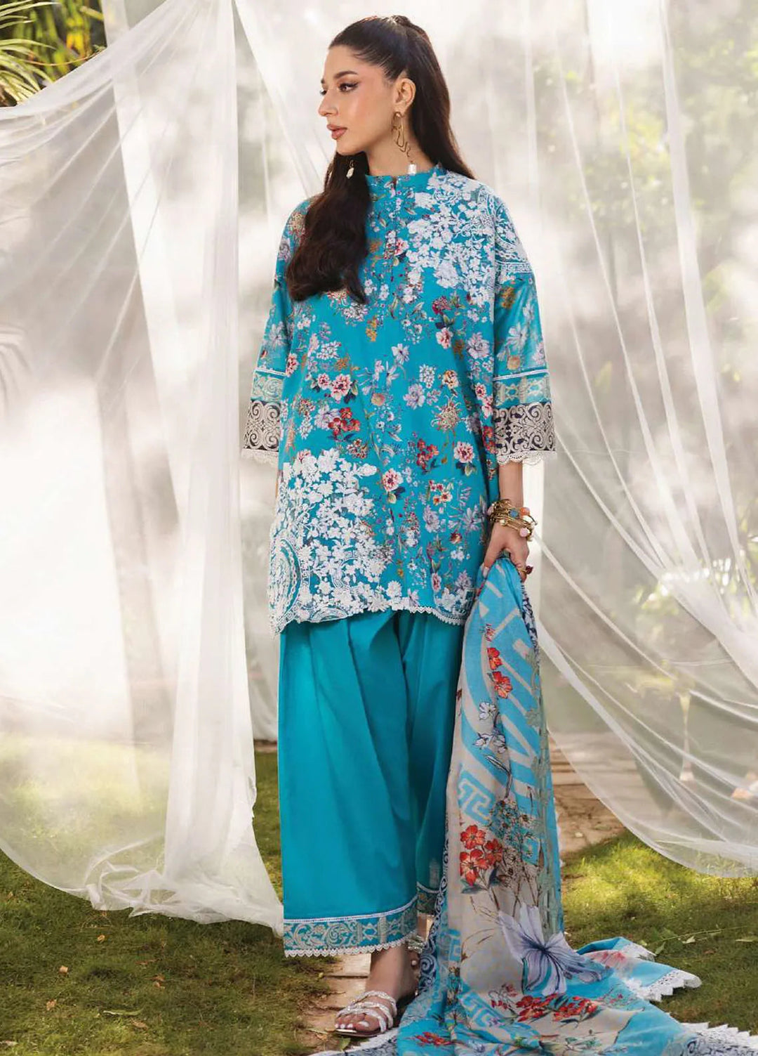 Tahra by Zainab Chottani Embroidered Lawn Suit Unstitched 3 Piece ZC24T 2B Beeha - Summer Collection