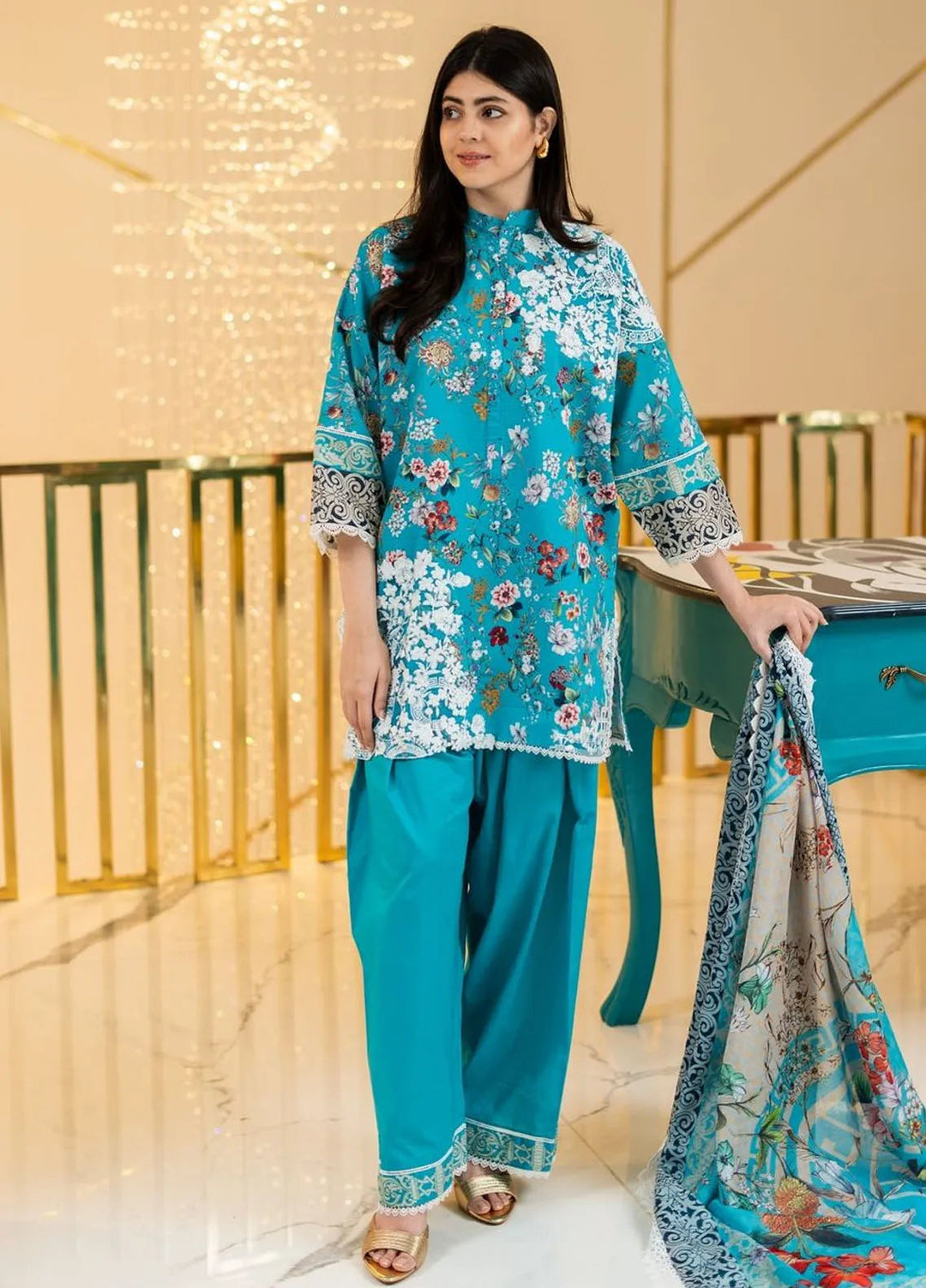 Tahra by Zainab Chottani Embroidered Lawn Suit Unstitched 3 Piece ZC24T 2B Beeha - Summer Collection