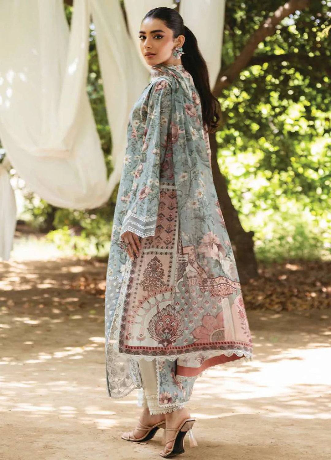 Tahra by Zainab Chottani Embroidered Lawn Suit Unstitched 3 Piece ZC24T 5A Samaha - Summer Collection