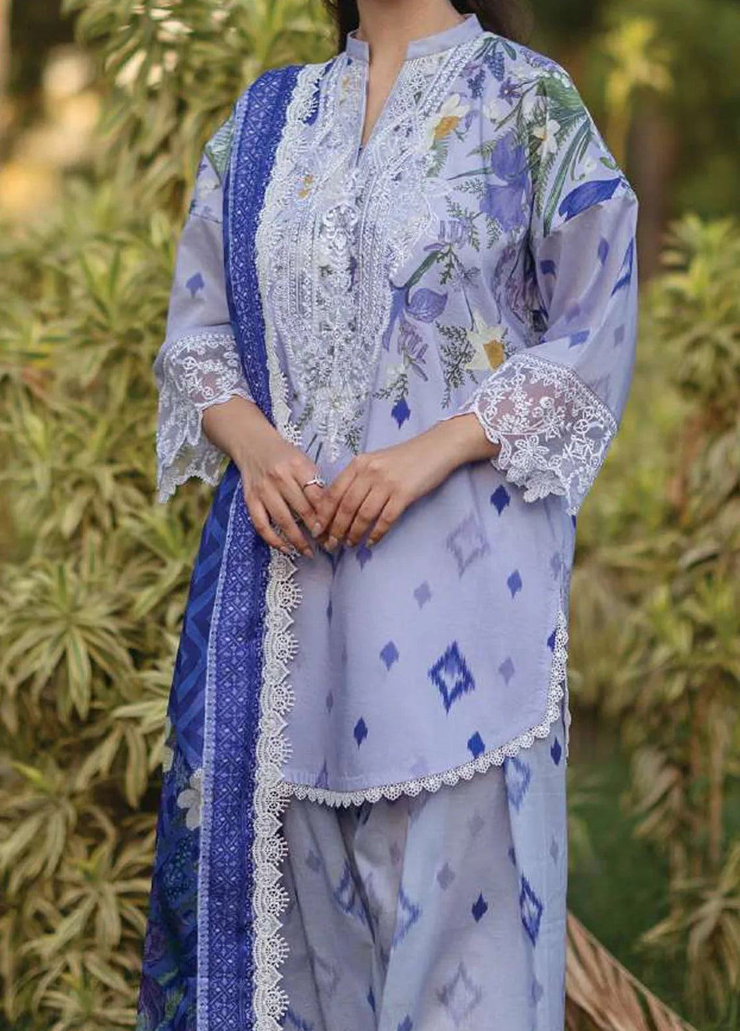 Tahra by Zainab Chottani Embroidered Lawn Suit Unstitched 3 Piece ZC24T 6A Raha - Summer Collection