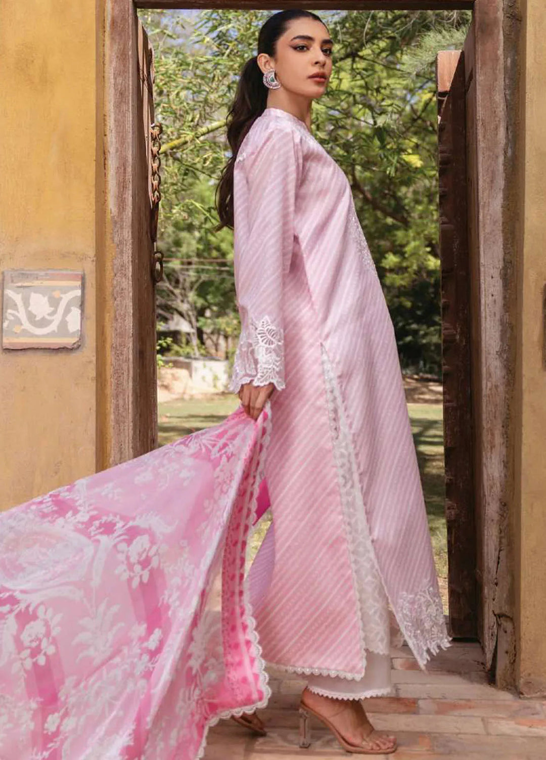Tahra by Zainab Chottani Embroidered Lawn Suit Unstitched 3 Piece ZC24T 9A Ruhae - Summer Collection