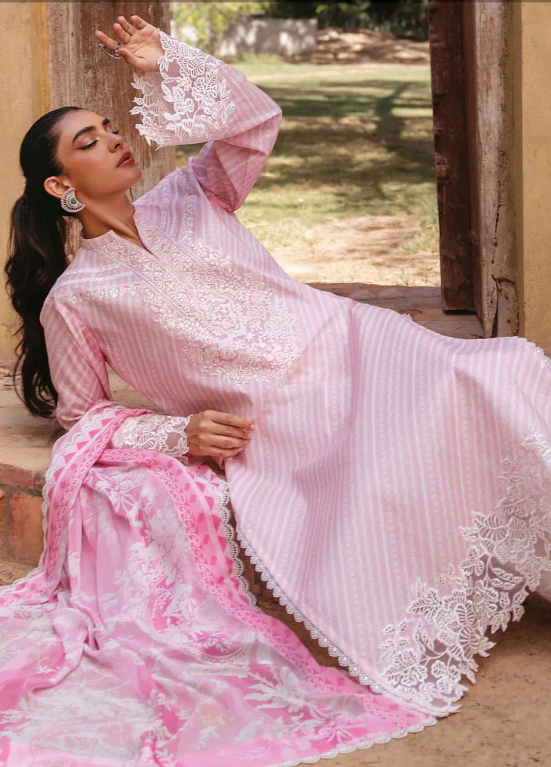 Tahra by Zainab Chottani Embroidered Lawn Suit Unstitched 3 Piece ZC24T 9A Ruhae - Summer Collection