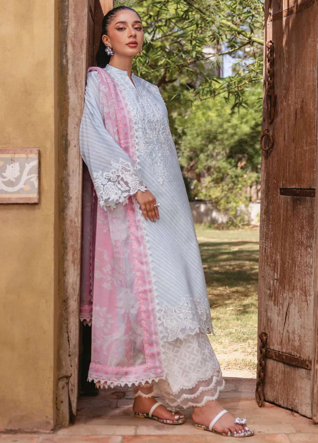 Tahra by Zainab Chottani Embroidered Lawn Suit Unstitched 3 Piece ZC24T 9B Ruhae - Summer Collection