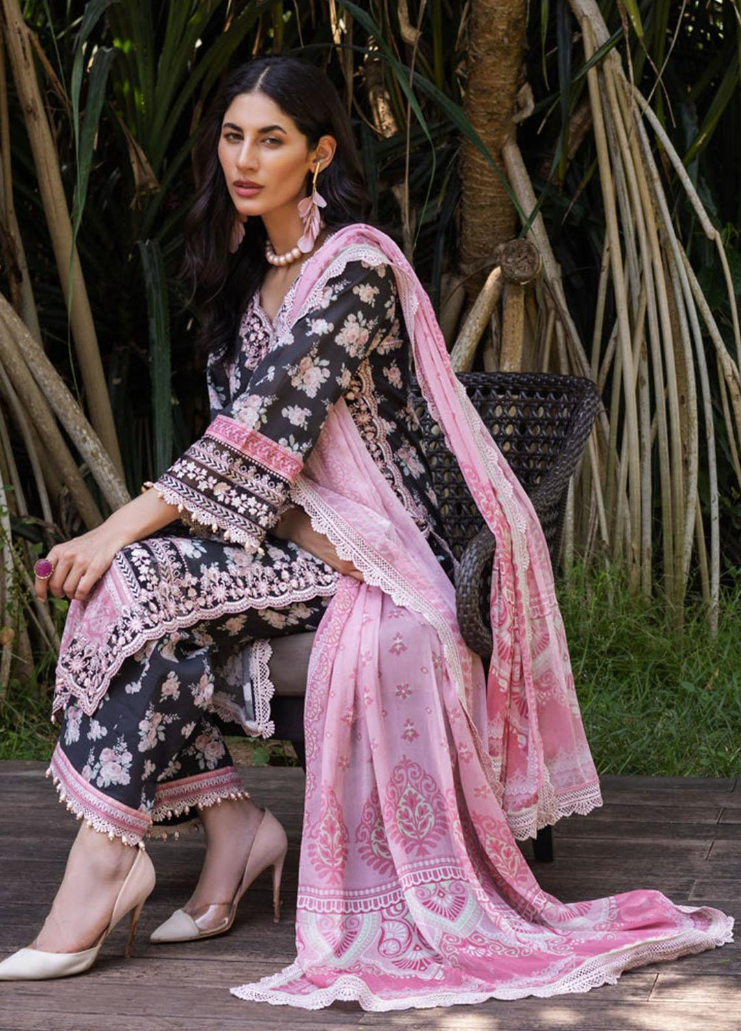Tahra By Zainab Chottani Embroidered Lawn Suits Unstitched 3 Piece TZC22SS BLUSH BLOSSOMS 10A - Spring / Summer Collection