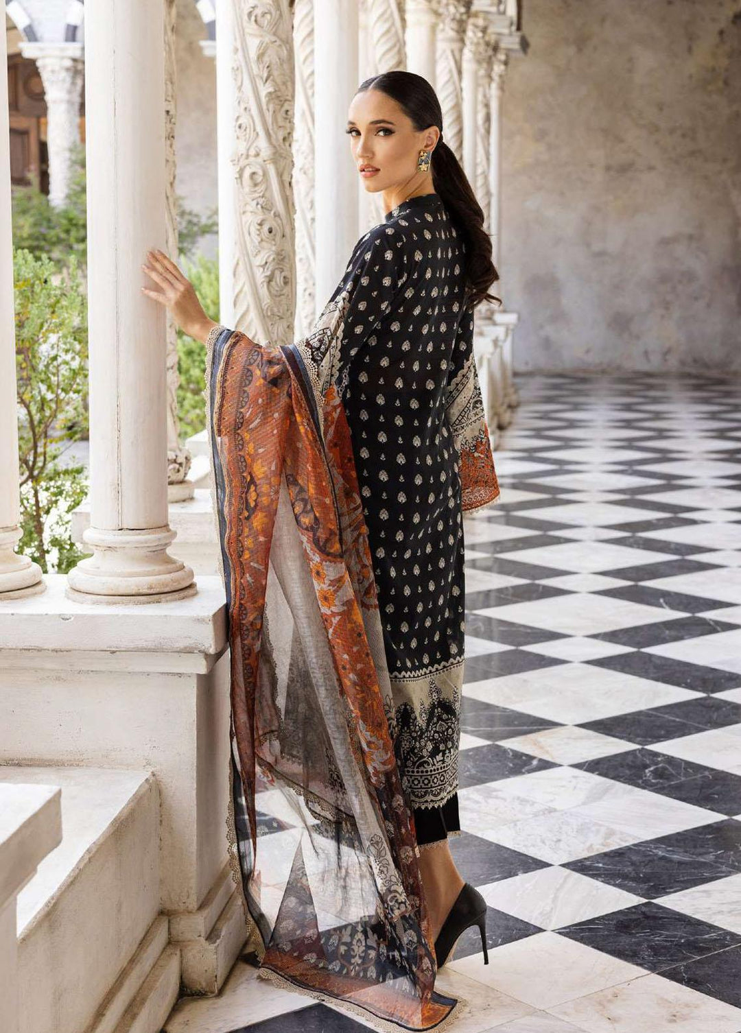 Tahra By Zainab Chottani Embroidered Lawn Suits Unstitched 3 Piece TZC23L Celestial Bliss 9A - Summer Collection