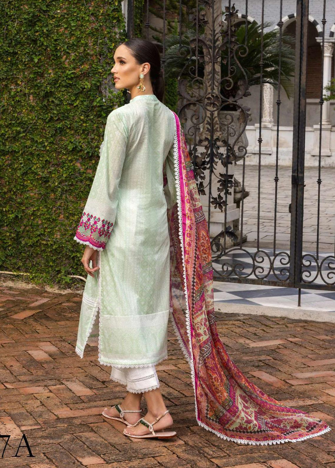 Tahra By Zainab Chottani Embroidered Lawn Suits Unstitched 3 Piece TZC23L Coraline 7A - Summer Collection