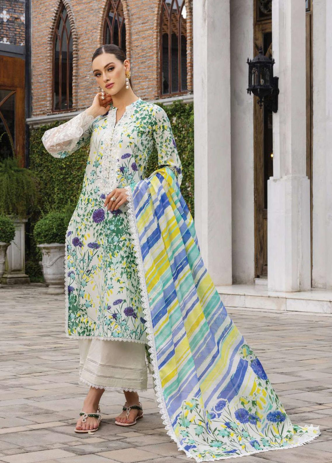 Tahra By Zainab Chottani Embroidered Lawn Suits Unstitched 3 Piece TZC23L Frosty Orchid 10A - Summer Collection