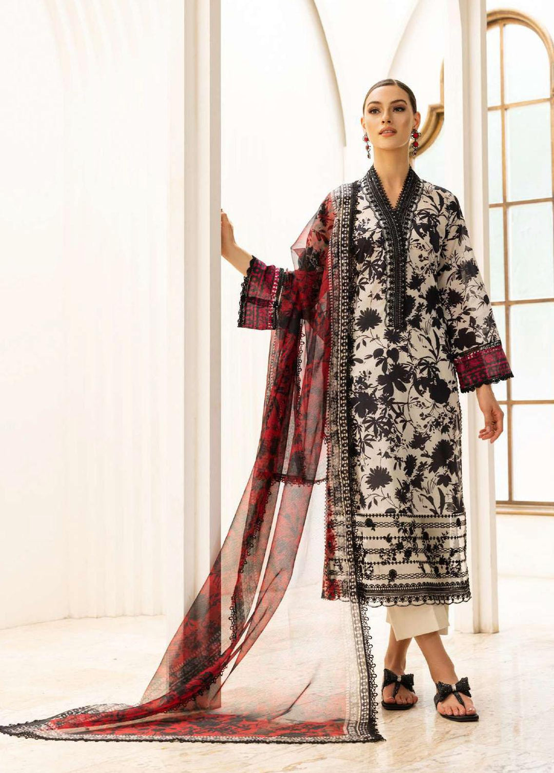 Tahra By Zainab Chottani Embroidered Lawn Suits Unstitched 3 Piece TZC23L Mysti Peony 5B - Summer Collection