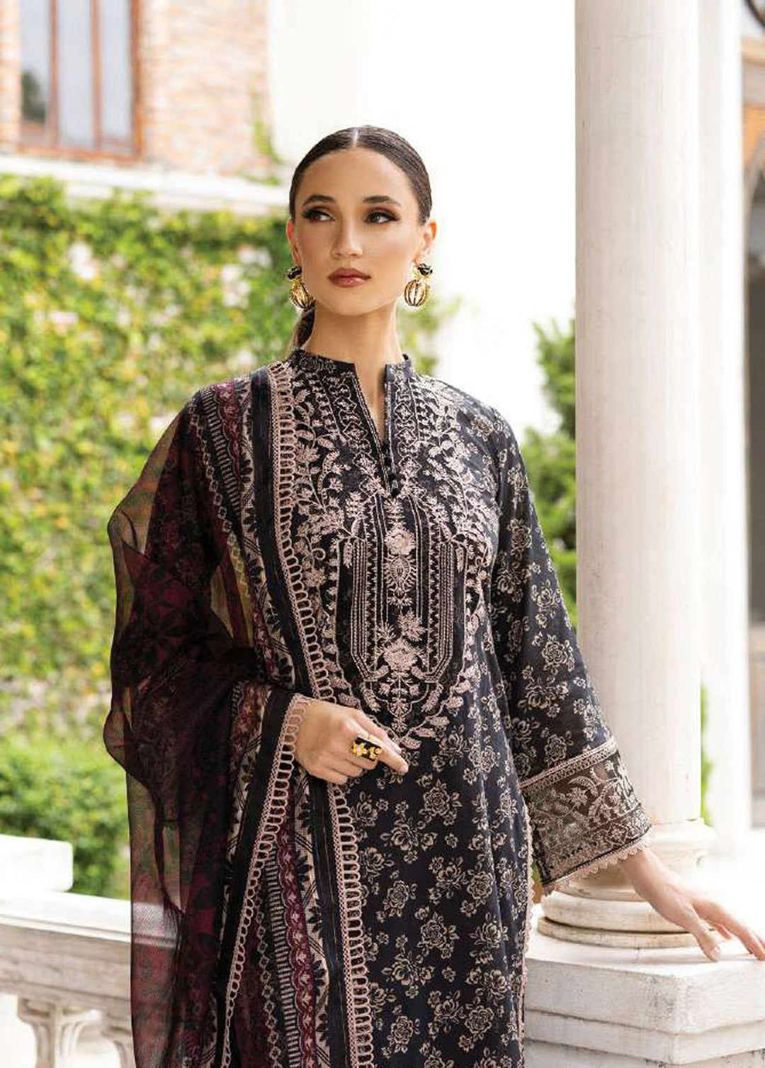 Tahra By Zainab Chottani Embroidered Lawn Suits Unstitched 3 Piece TZC23L Onyx Aura 6A - Summer Collection