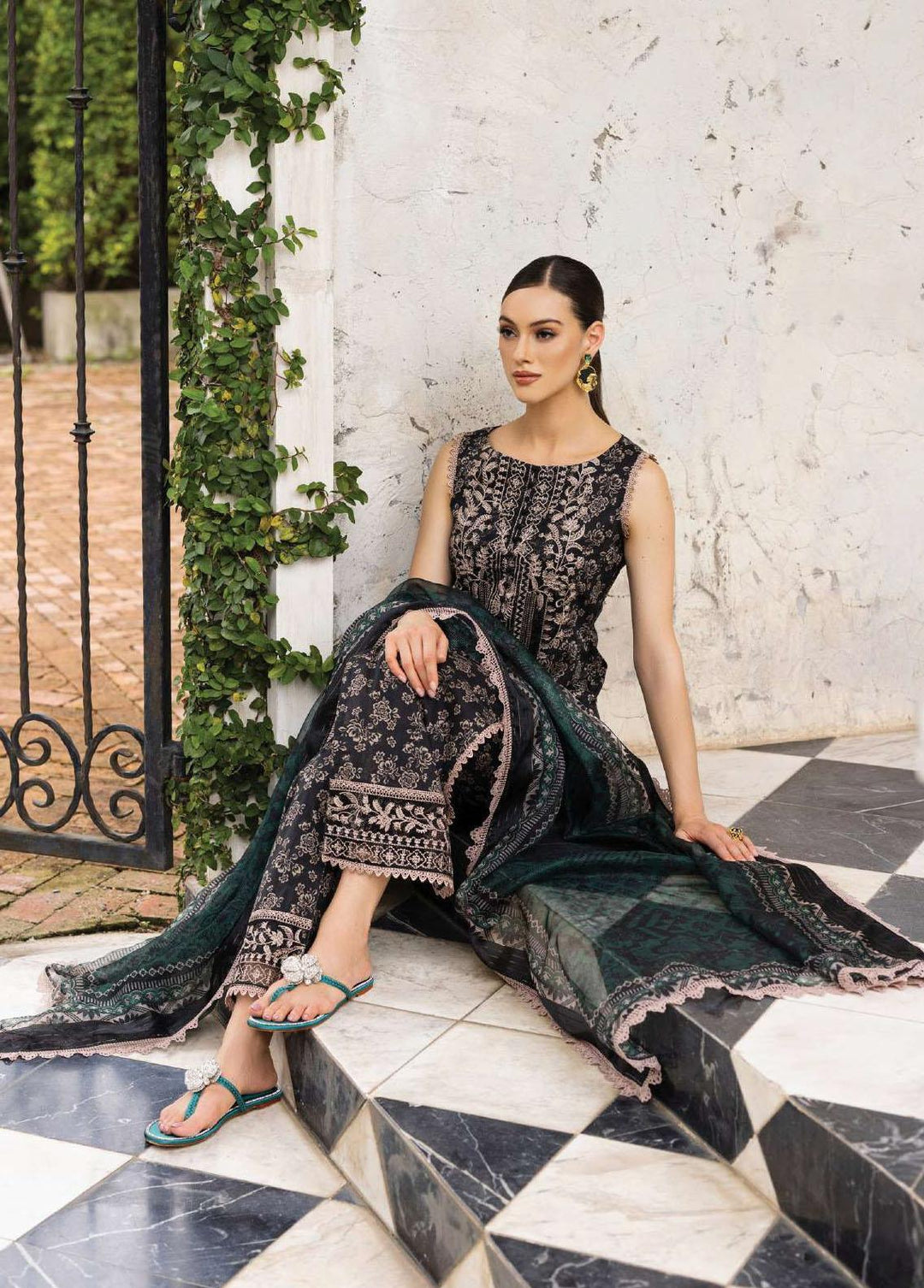 Tahra By Zainab Chottani Embroidered Lawn Suits Unstitched 3 Piece TZC23L Onyx Aura 6B - Summer Collection