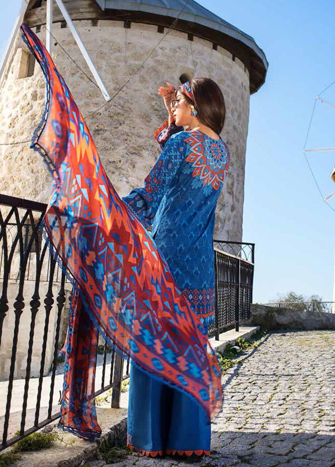 Tahra by Zainab Chottani Embroidered Lawn Suits Unstitched 3 Piece TZC21L 10B RUSTIC GLAM - Summer Collection