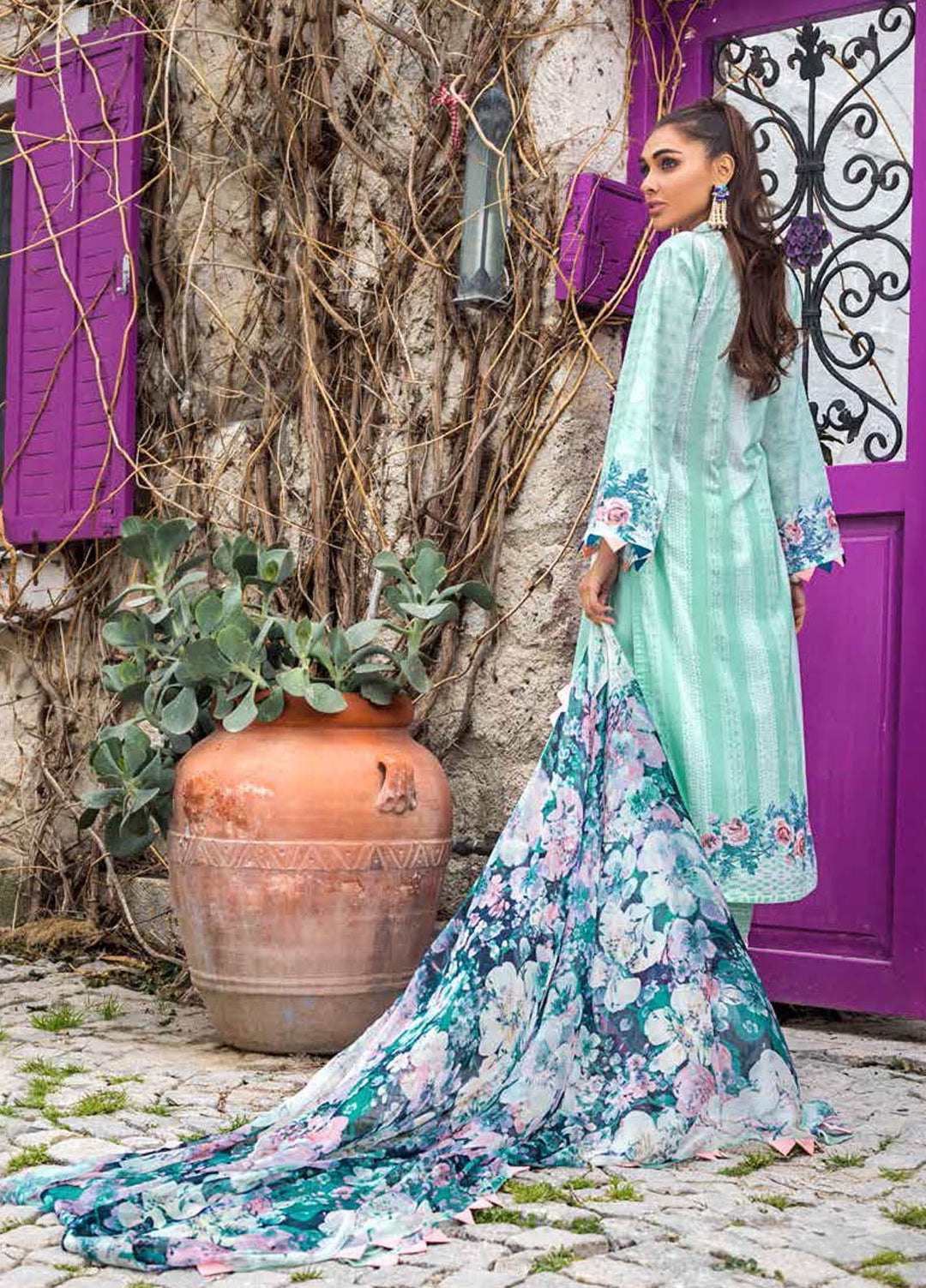 Tahra by Zainab Chottani Embroidered Lawn Suits Unstitched 3 Piece TZC21L 3B SEA PEARLS - Summer Collection