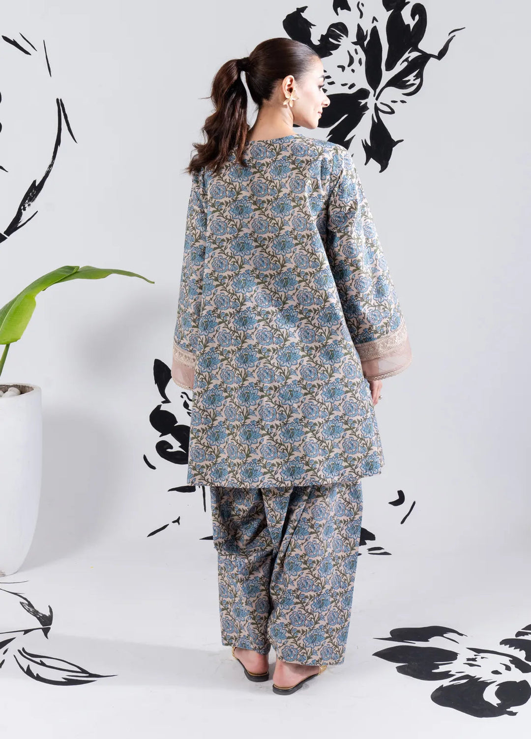 Tana Bana Pret Printed Lawn 2 Piece Suit GLV2-05