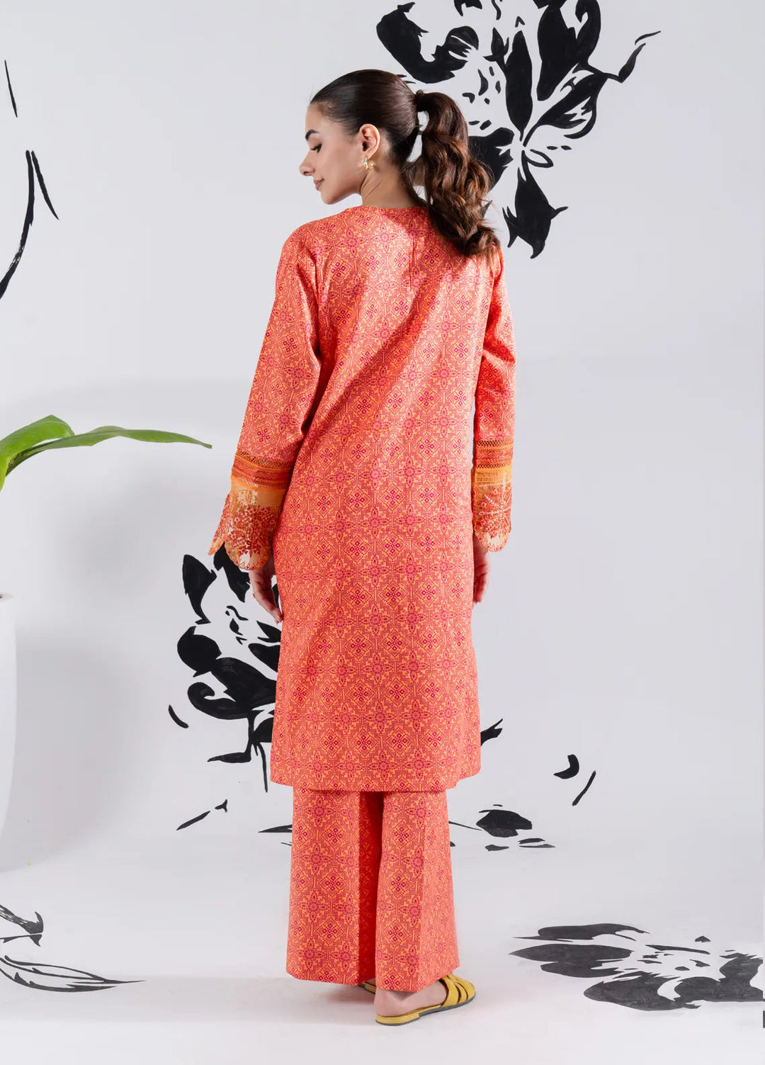 Tana Bana Pret Printed Lawn 2 Piece Suit GLV2-06