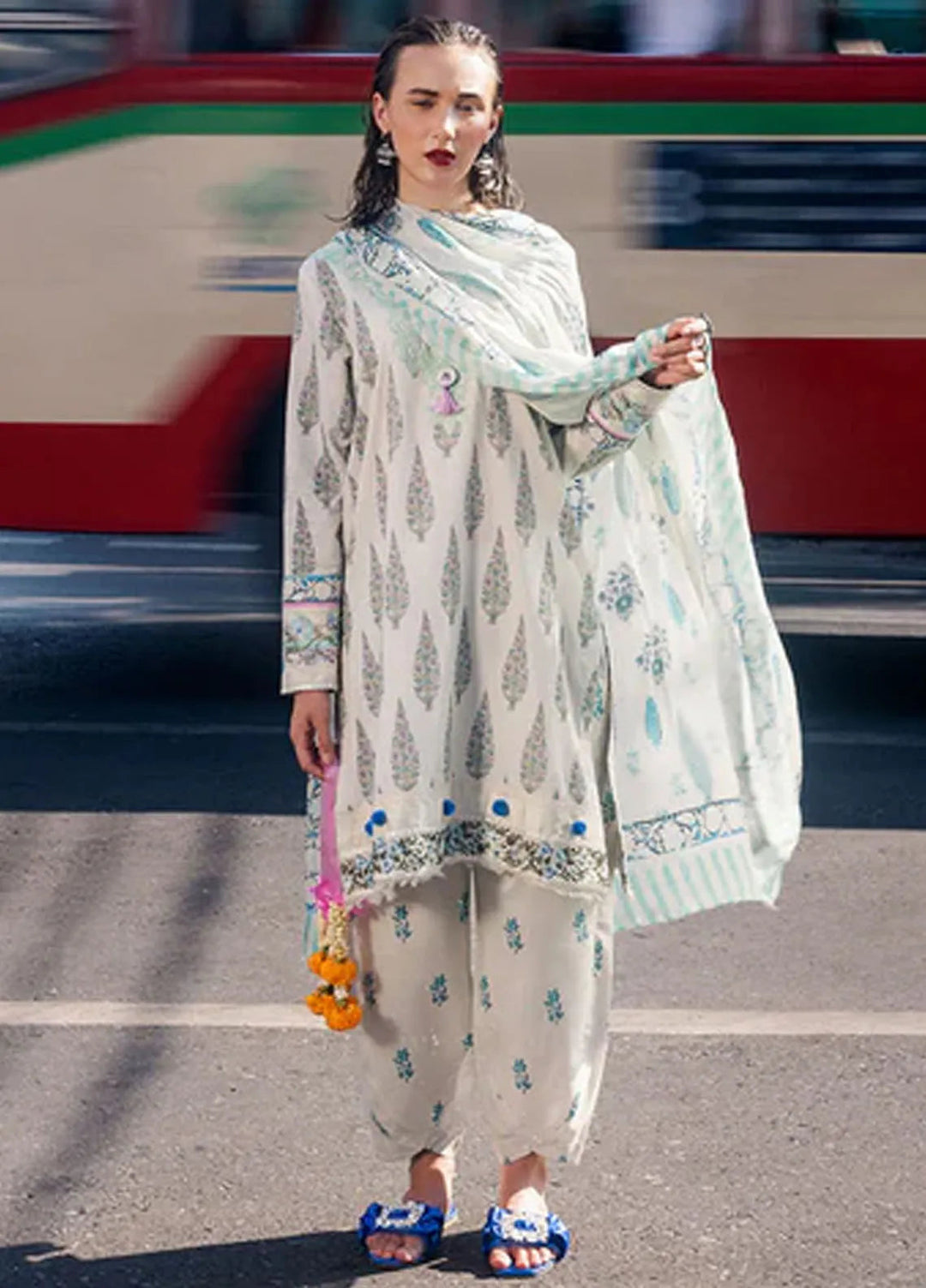 Taneez By Roheenaz Embroidered Lawn Suit Unstitched 3 Piece ENZ24T RNB-01B Darya - Summer Collection