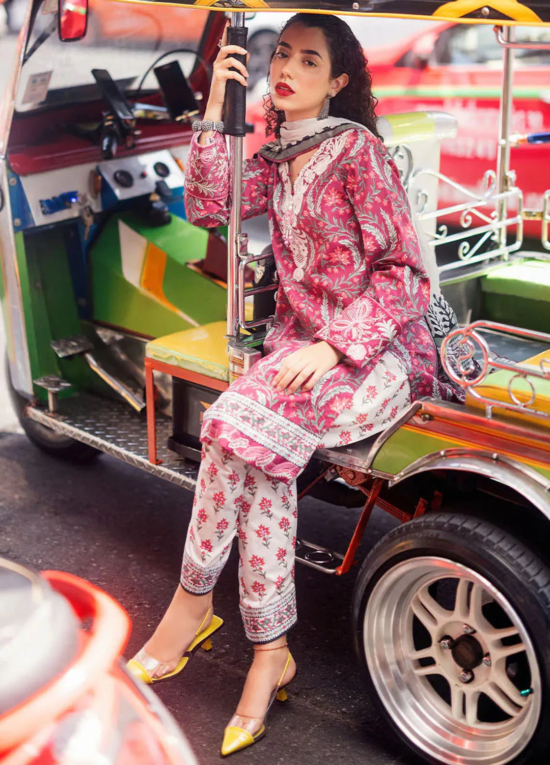 Taneez By Roheenaz Embroidered Lawn Suit Unstitched 3 Piece ENZ24T RNB-08B Leyli - Summer Collection