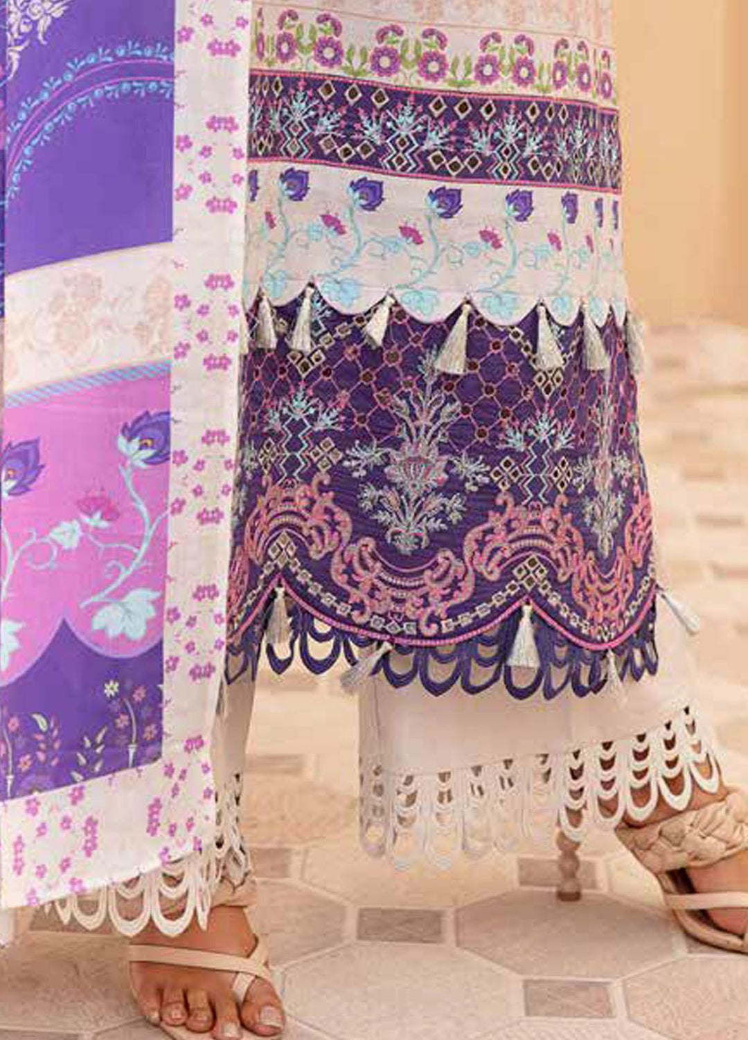 Tarz-e-Libas By Banafsheh Embroidered Lawn Suits Unstitched 3 Piece BF22TL BNT-01 - Summer Collection