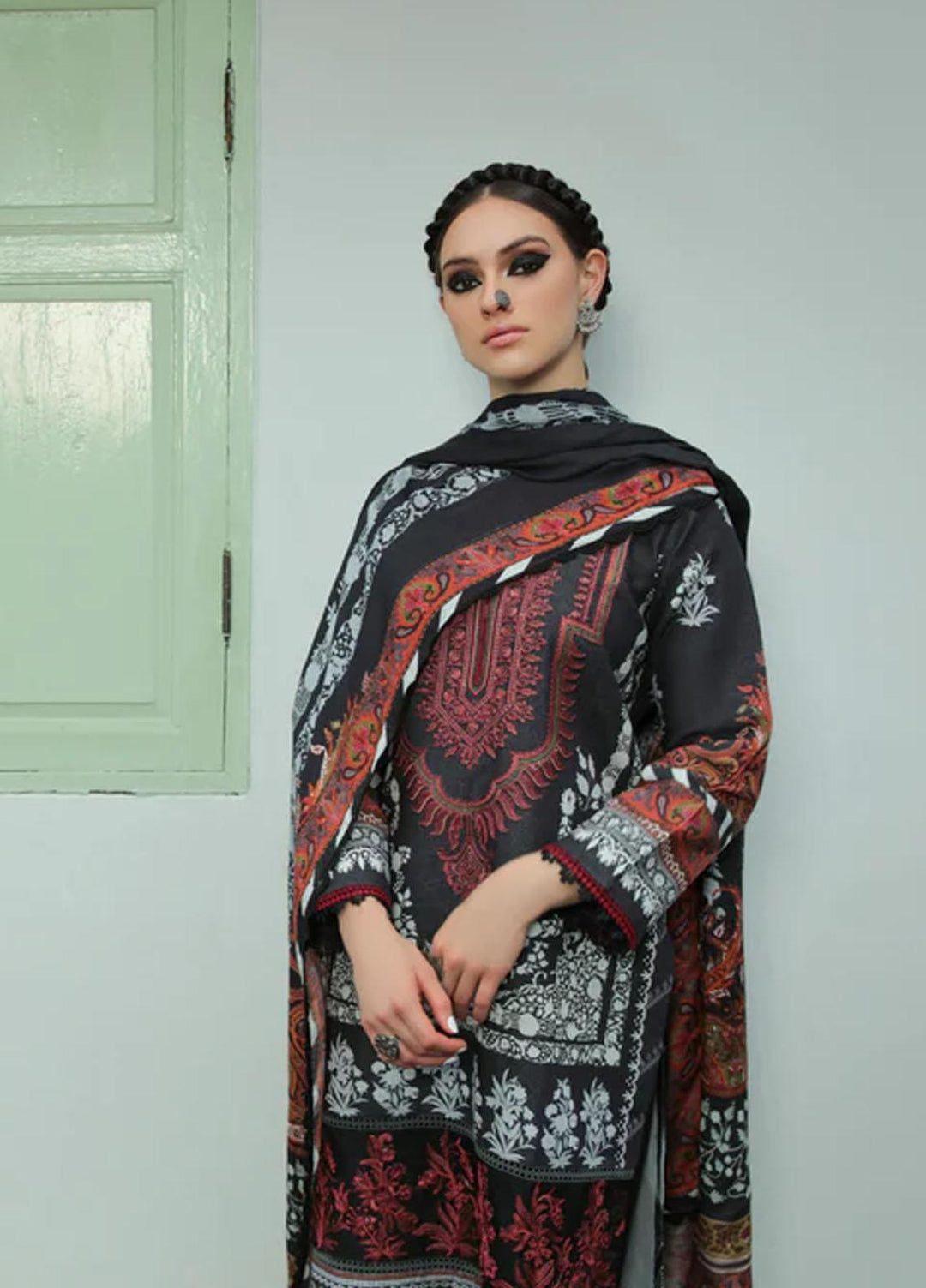 Tassawur By Florent Embroidered Karandi Suits Unstitched 3 Piece FL22T FL-4B - Winter Collection