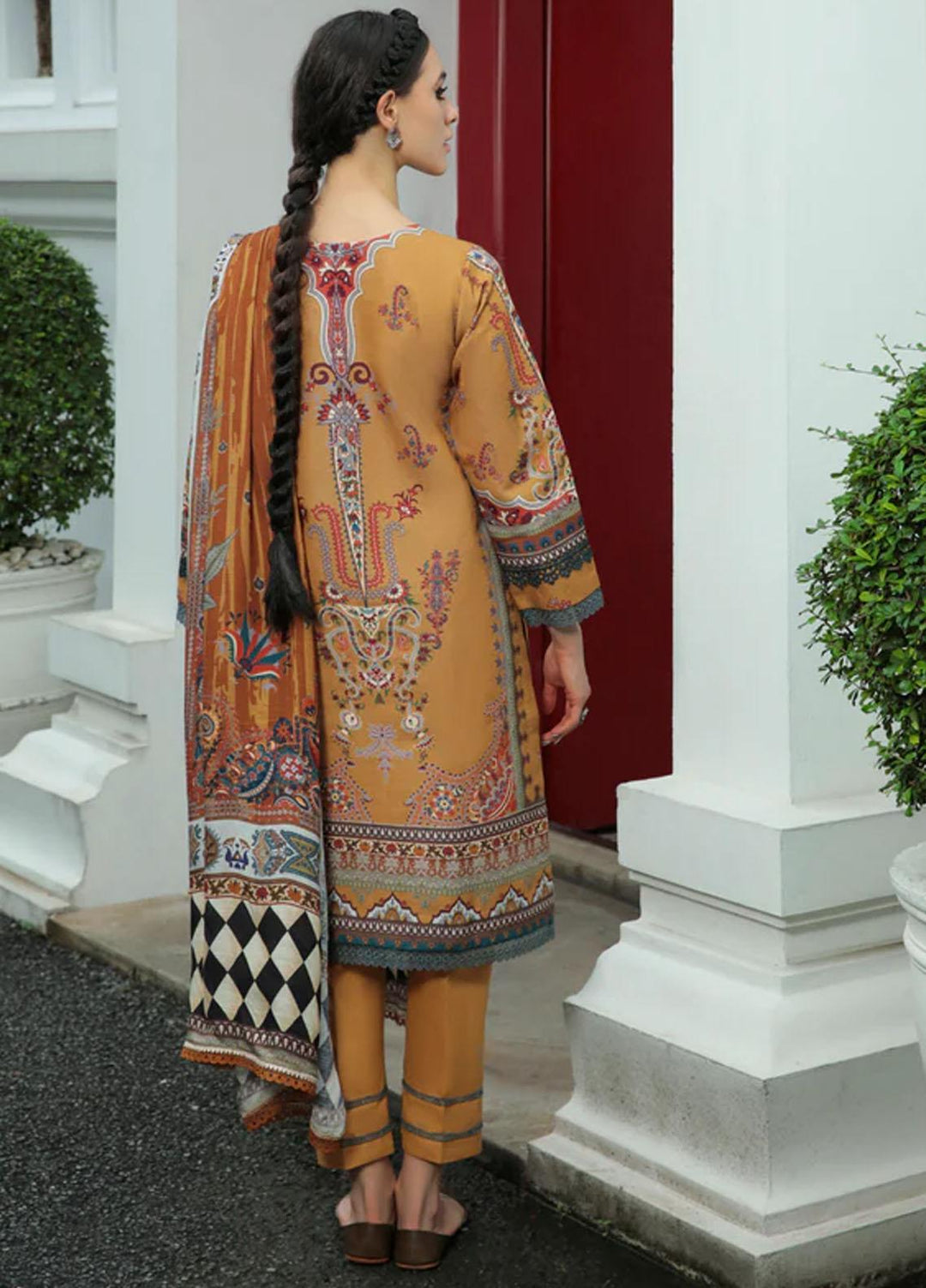Tassawur By Florent Embroidered Karandi Suits Unstitched 3 Piece FL22T FL-8B - Winter Collection