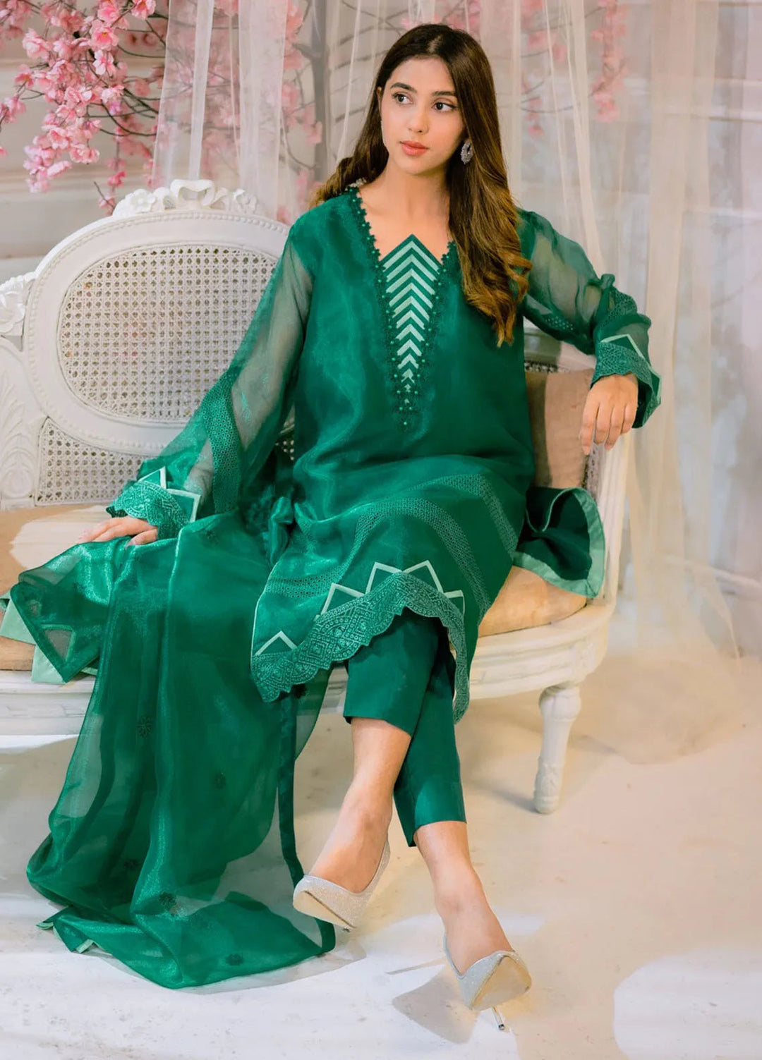 Tassawur Pret Embellished Organza Silk 3 Piece Suit Monarch Green