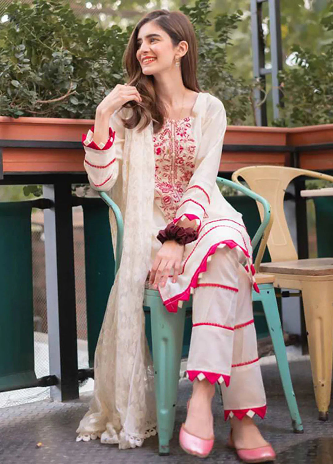 Tassawur Pret Embroidered Cotton 3 Piece Suit Fuchsia Pearl