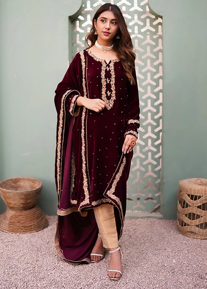 Tassawur Pret Embroidered Velvet 3 Piece Suit Chandni
