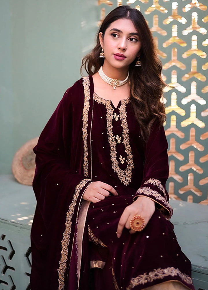 Tassawur Pret Embroidered Velvet 3 Piece Suit Chandni