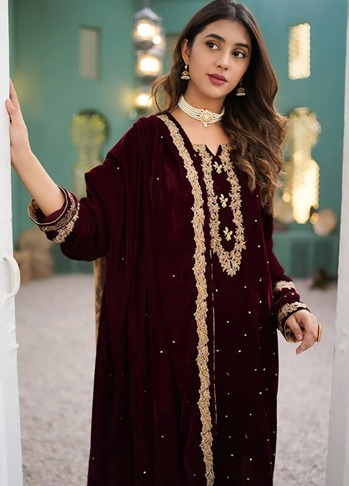 Tassawur Pret Embroidered Velvet 3 Piece Suit Chandni