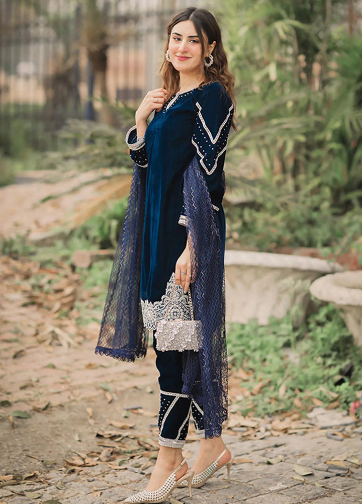 Tassawur Pret Embroidered Velvet 3 Piece Suit Dusk Carolina