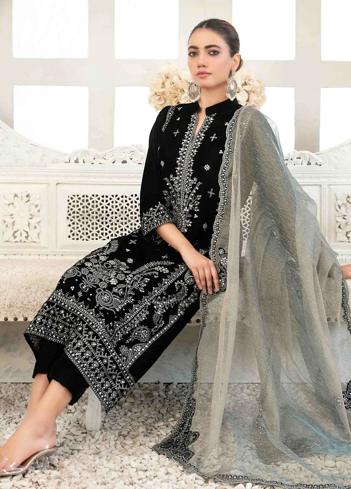 Tawakkal Fabrics Embroidered Velvet Suits Unstitched 3 Piece TWF24R D-4036 - Festive Collection