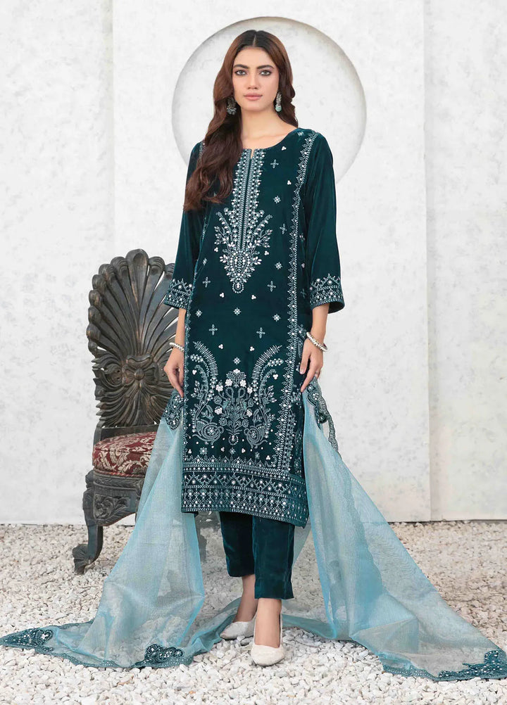 Tawakkal Fabrics Embroidered Velvet Suits Unstitched 3 Piece TWF24R D-4038 - Festive Collection