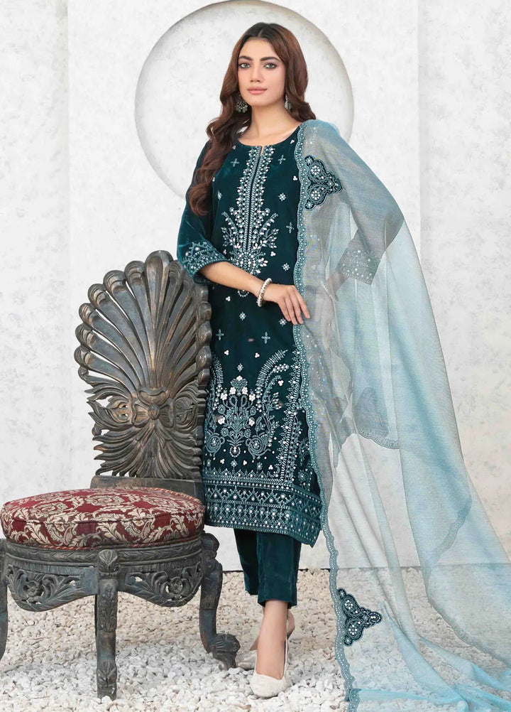 Tawakkal Fabrics Embroidered Velvet Suits Unstitched 3 Piece TWF24R D-4038 - Festive Collection